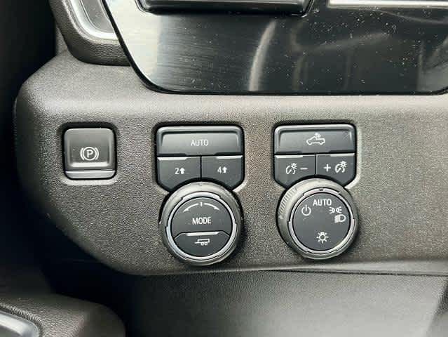 2022 Chevrolet Silverado 1500 LT (2FL)