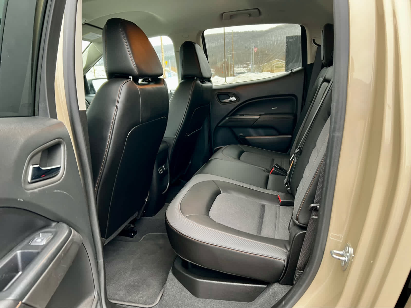 2022 GMC Canyon AT4 - Cloth