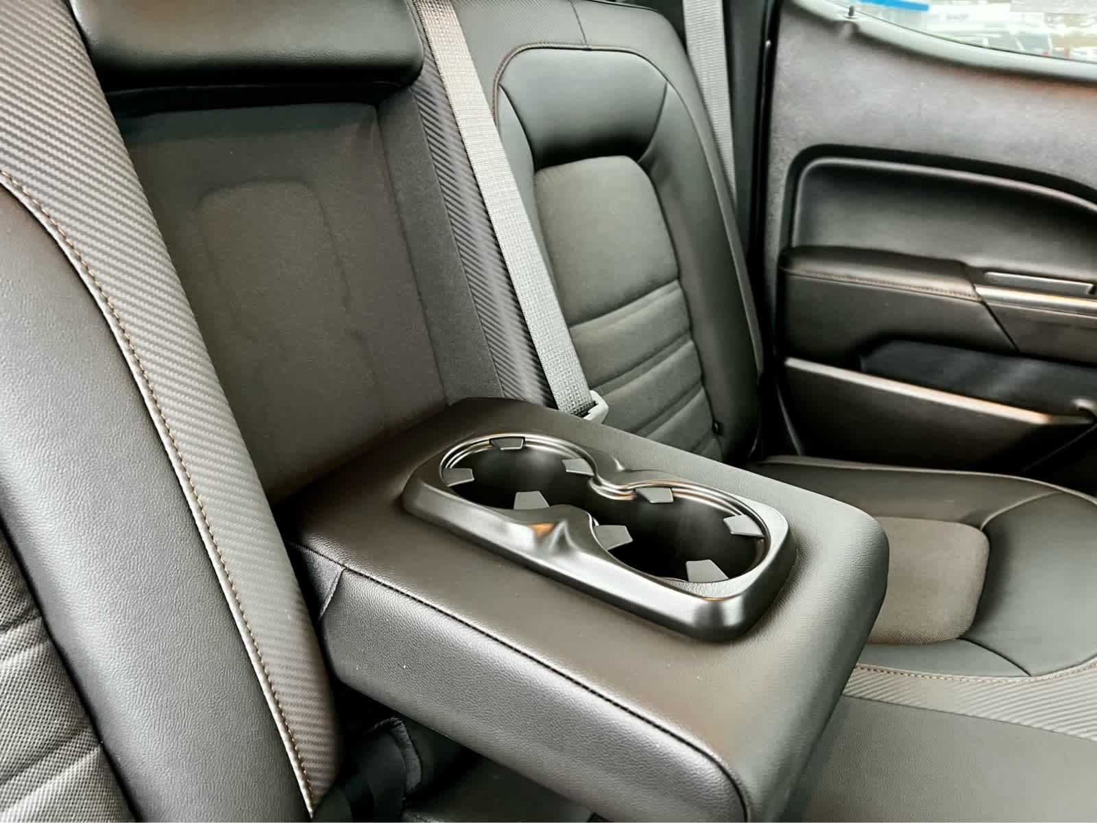 2022 GMC Canyon AT4 - Cloth