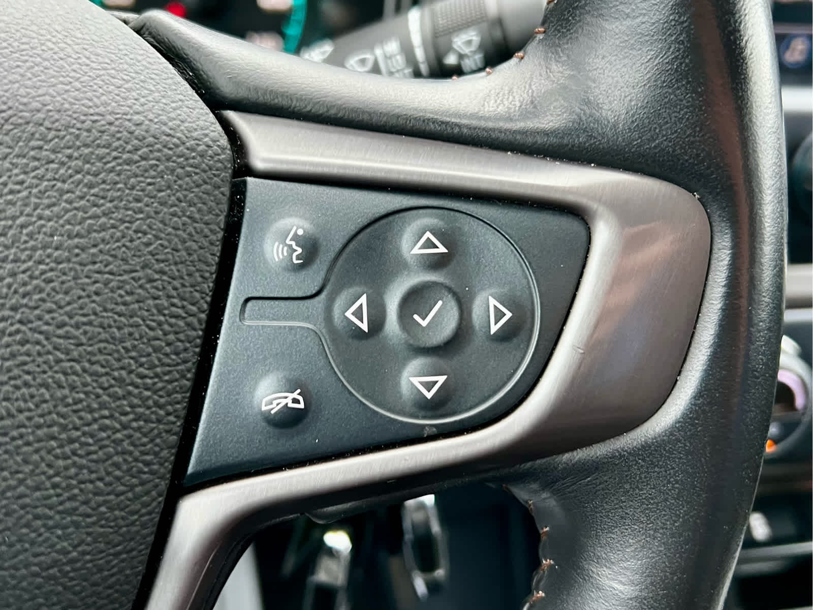 2022 GMC Canyon AT4 - Cloth