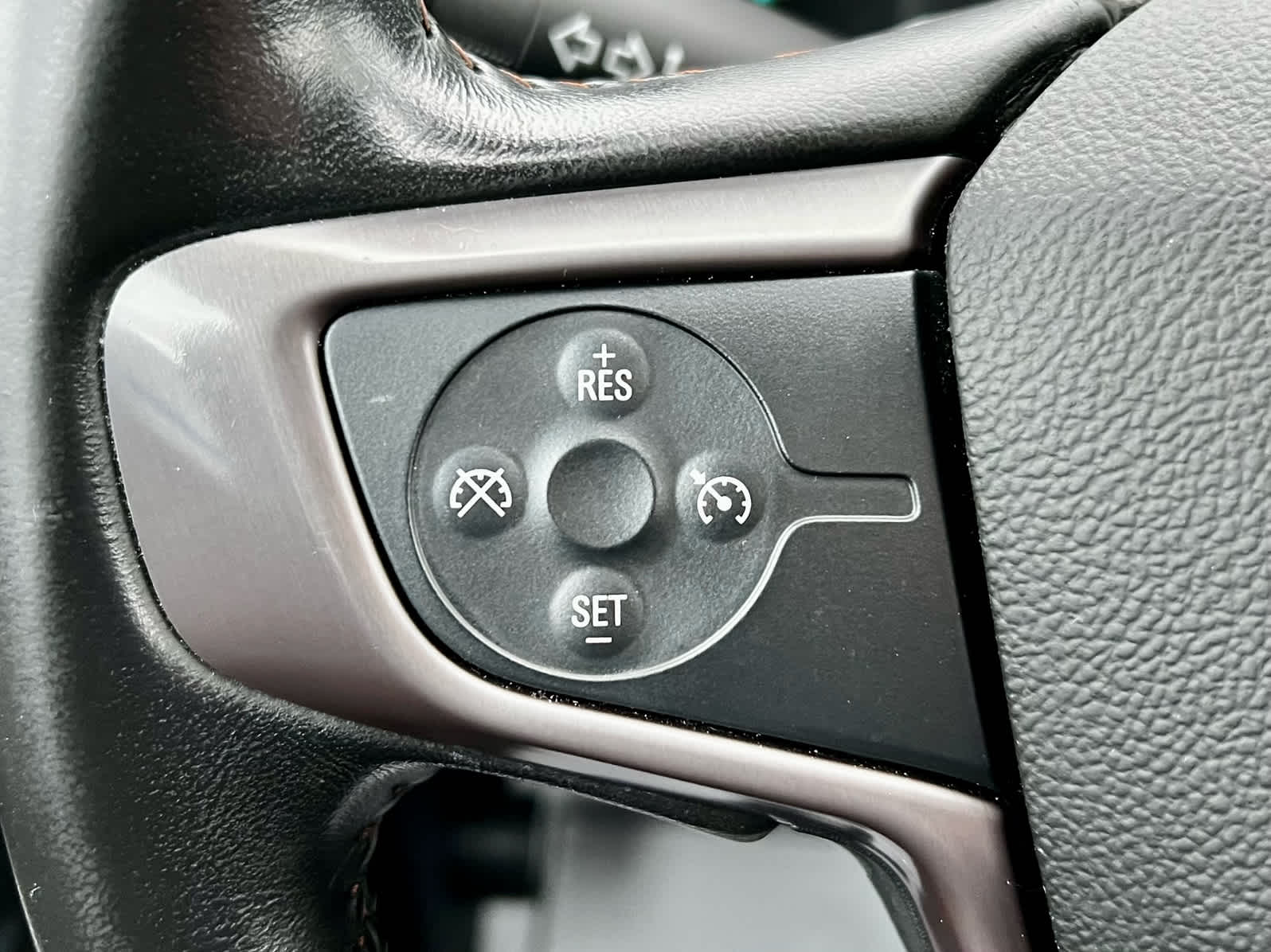 2022 GMC Canyon AT4 - Cloth