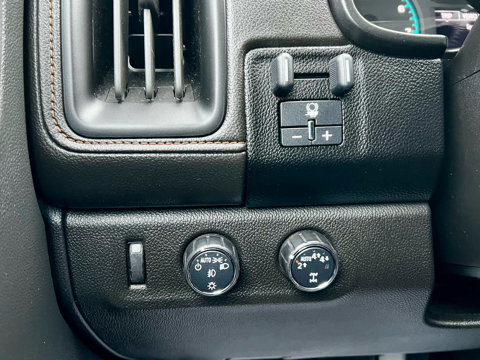 2022 GMC Canyon AT4 - Cloth