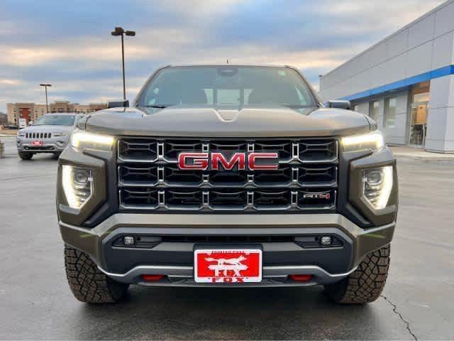 2024 GMC Canyon AT4