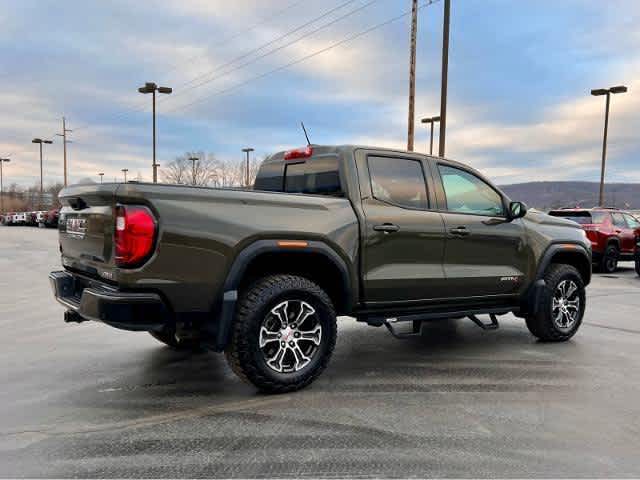 2024 GMC Canyon AT4