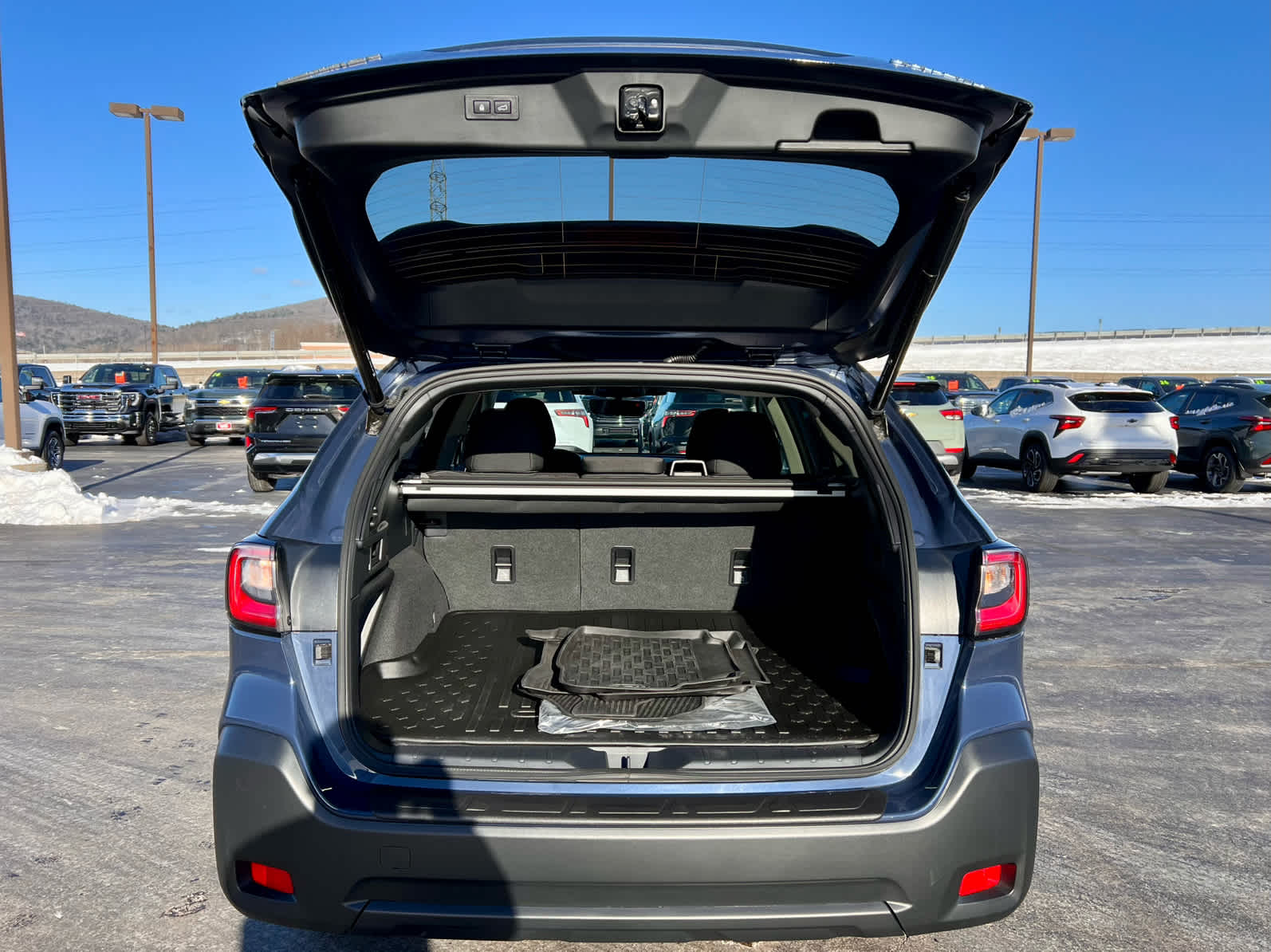 2025 Subaru Outback Premium