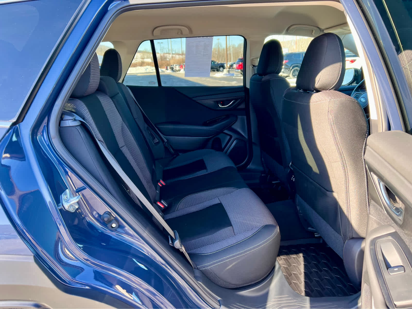 2025 Subaru Outback Premium