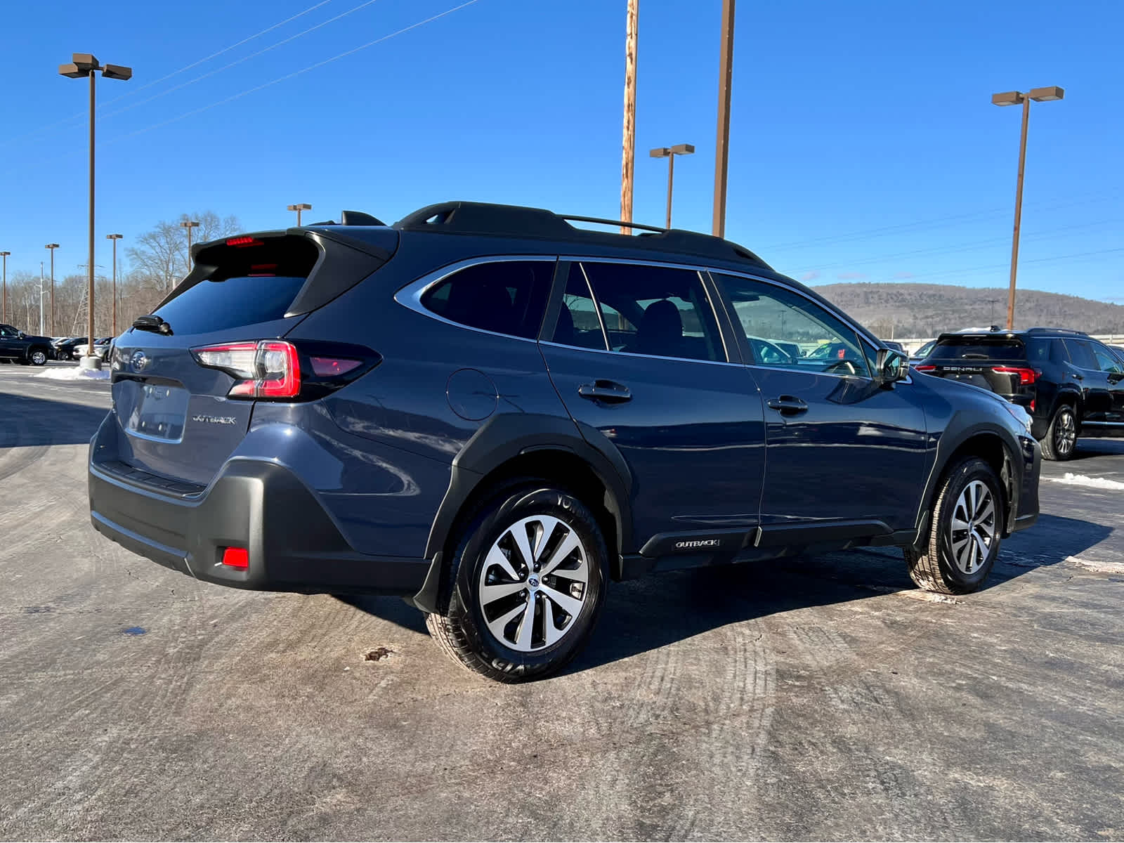 2025 Subaru Outback Premium
