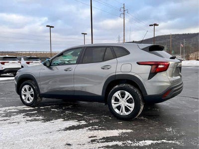 2025 Chevrolet Trax LS