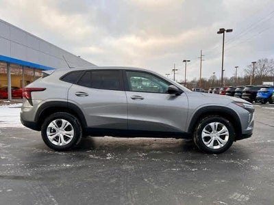 2025 Chevrolet Trax LS