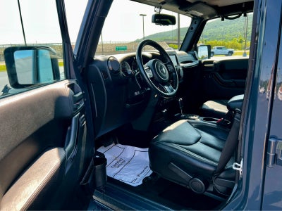 2017 Jeep Wrangler Unlimited Smoky Mountain