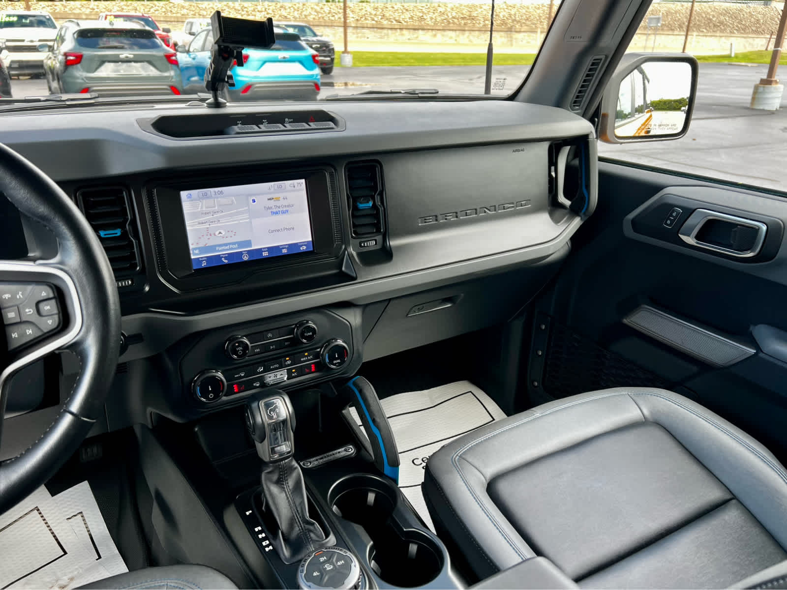 2022 Ford Bronco Base