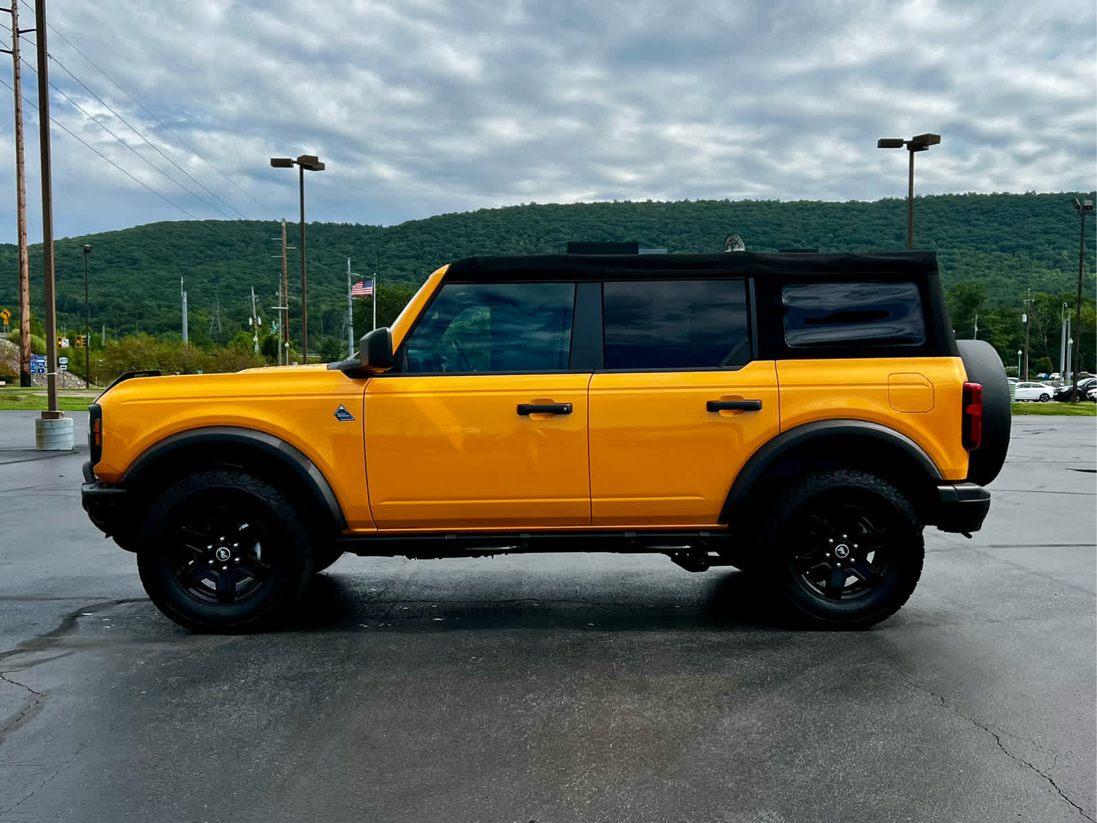 2022 Ford Bronco Base