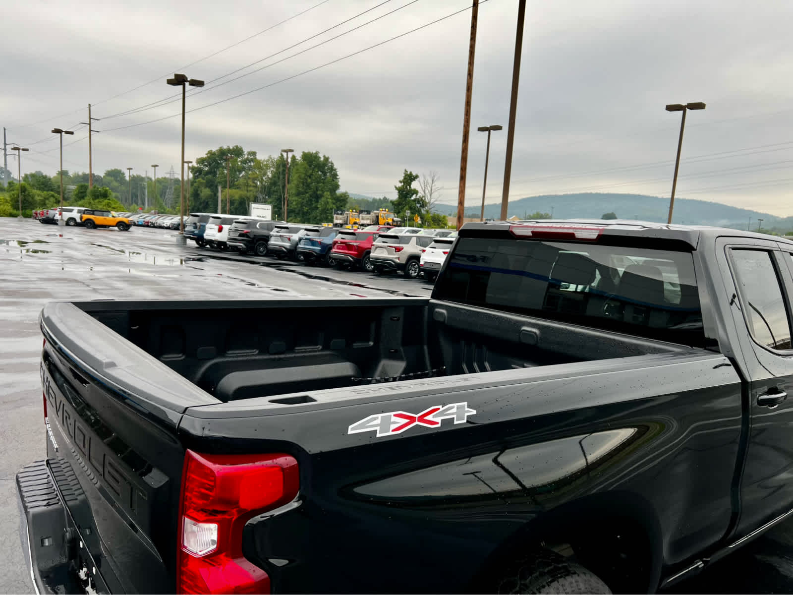 2024 Chevrolet Silverado 1500 LT (2FL)