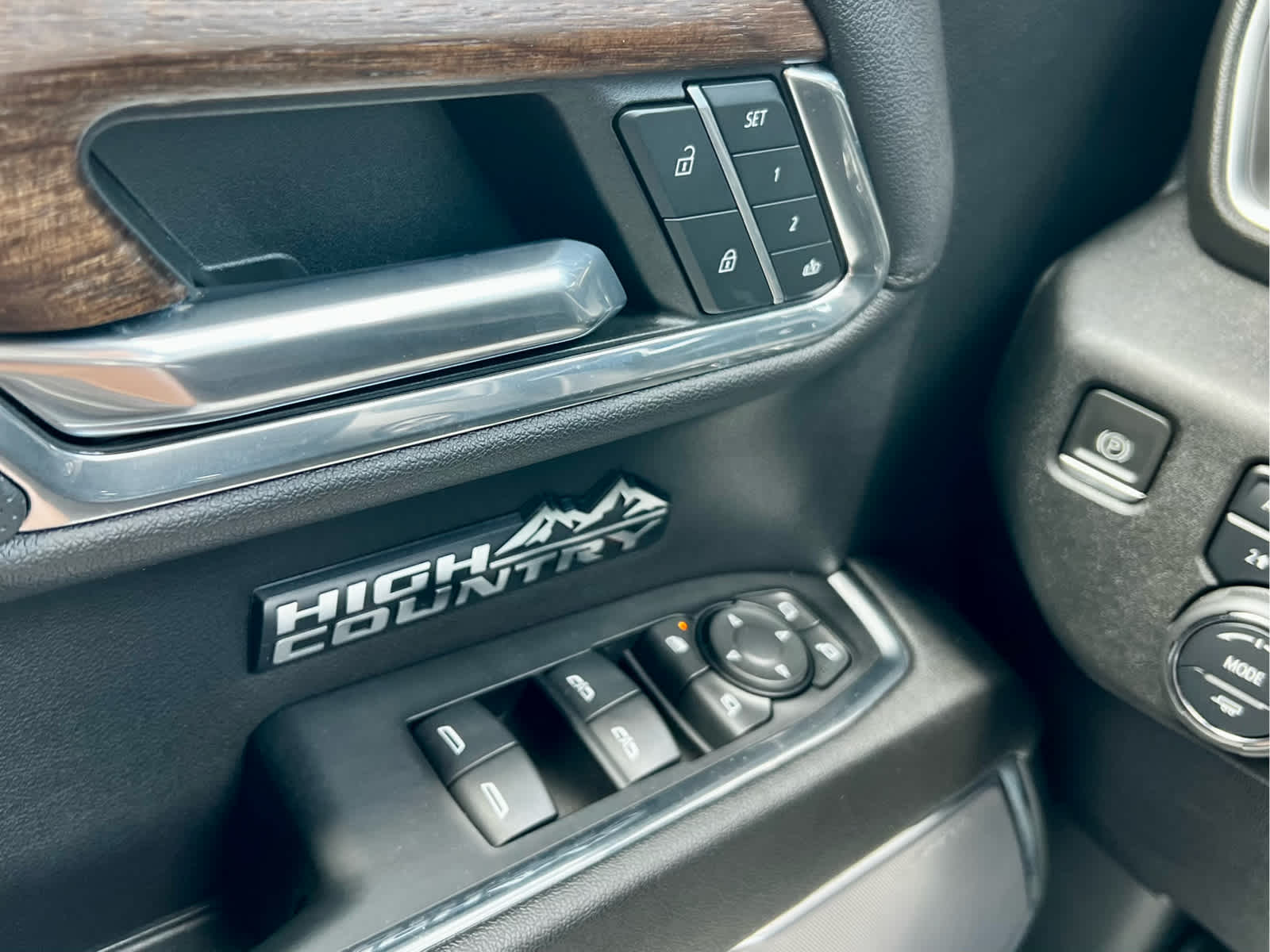 2023 Chevrolet Silverado 1500 High Country