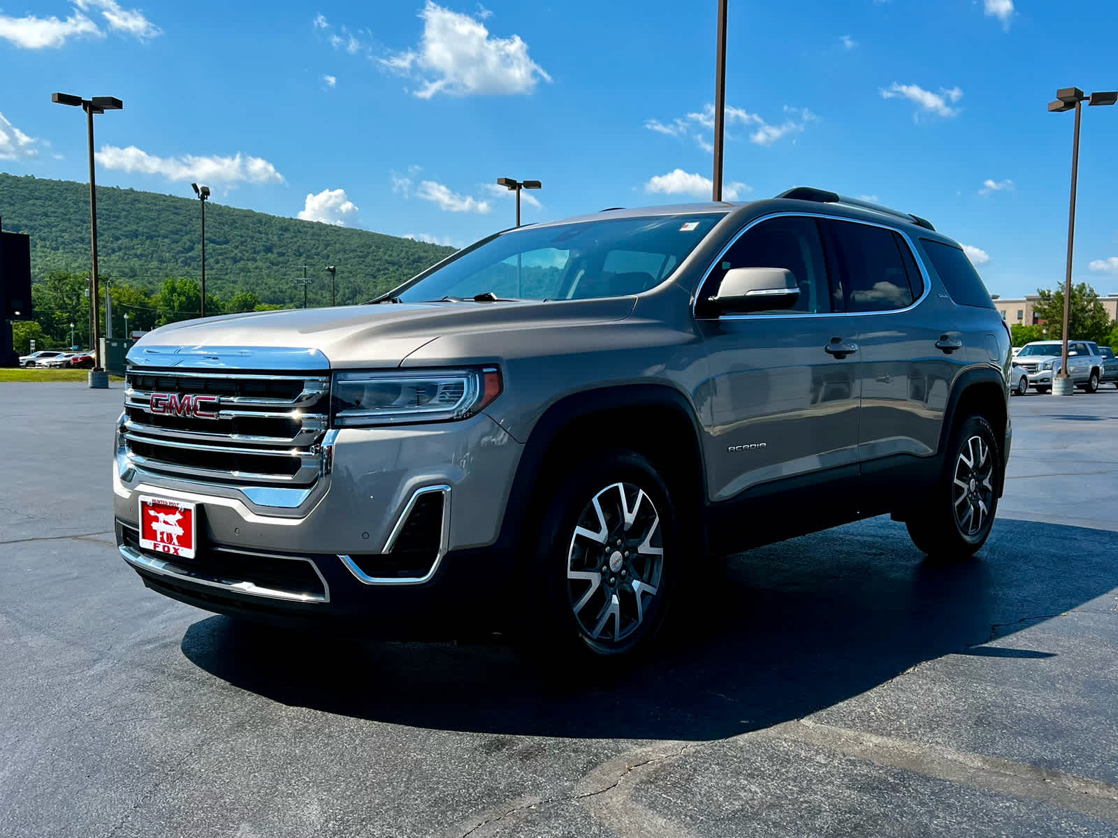 2022 GMC Acadia SLE