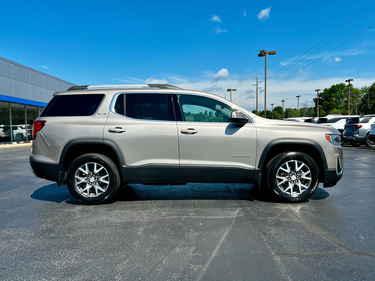 2022 GMC Acadia SLE