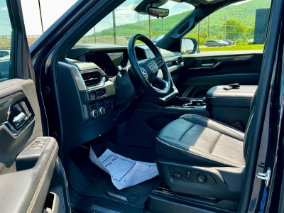 2025 GMC Yukon XL Elevation