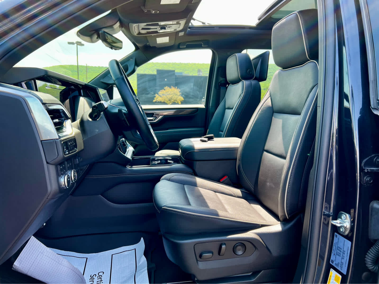 2025 GMC Yukon XL Elevation