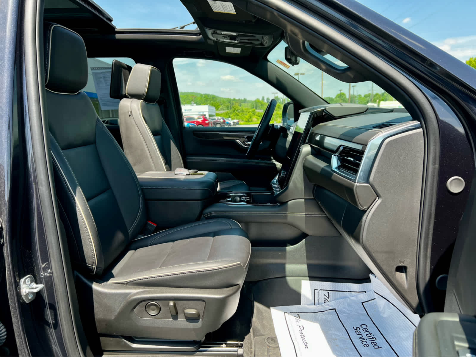 2025 GMC Yukon XL Elevation