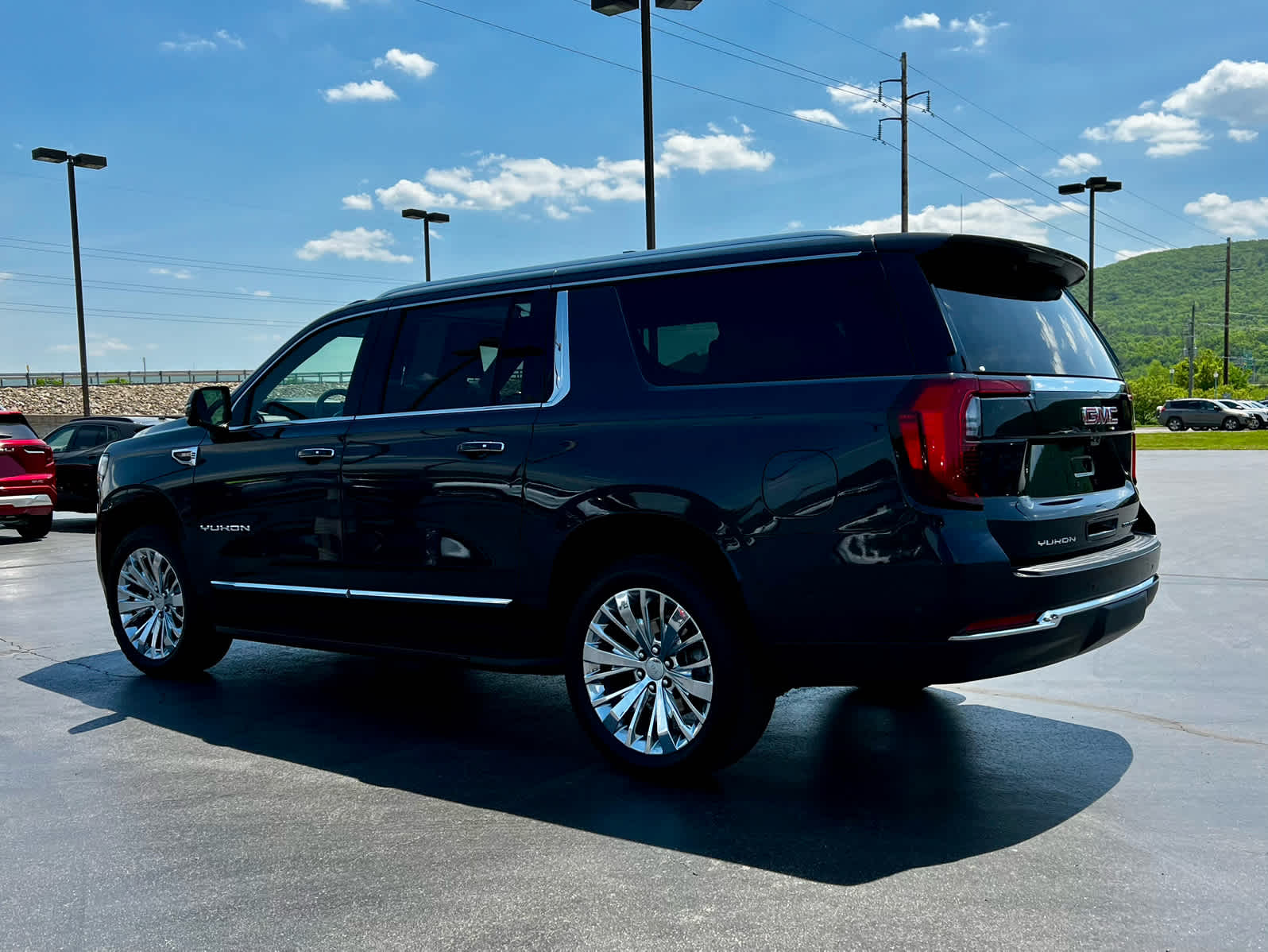 2025 GMC Yukon XL Elevation