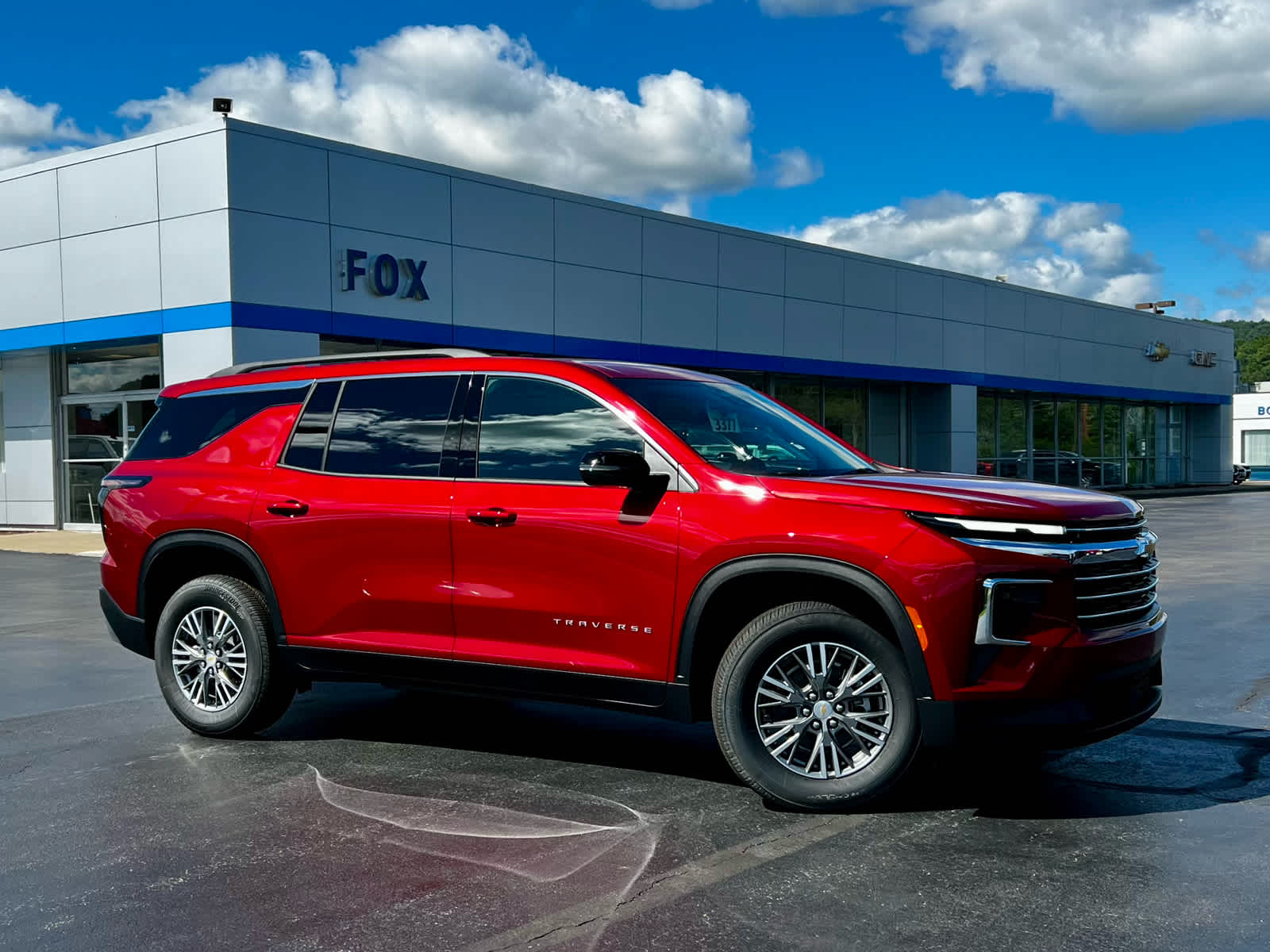 2027 Chevrolet Traverse LT