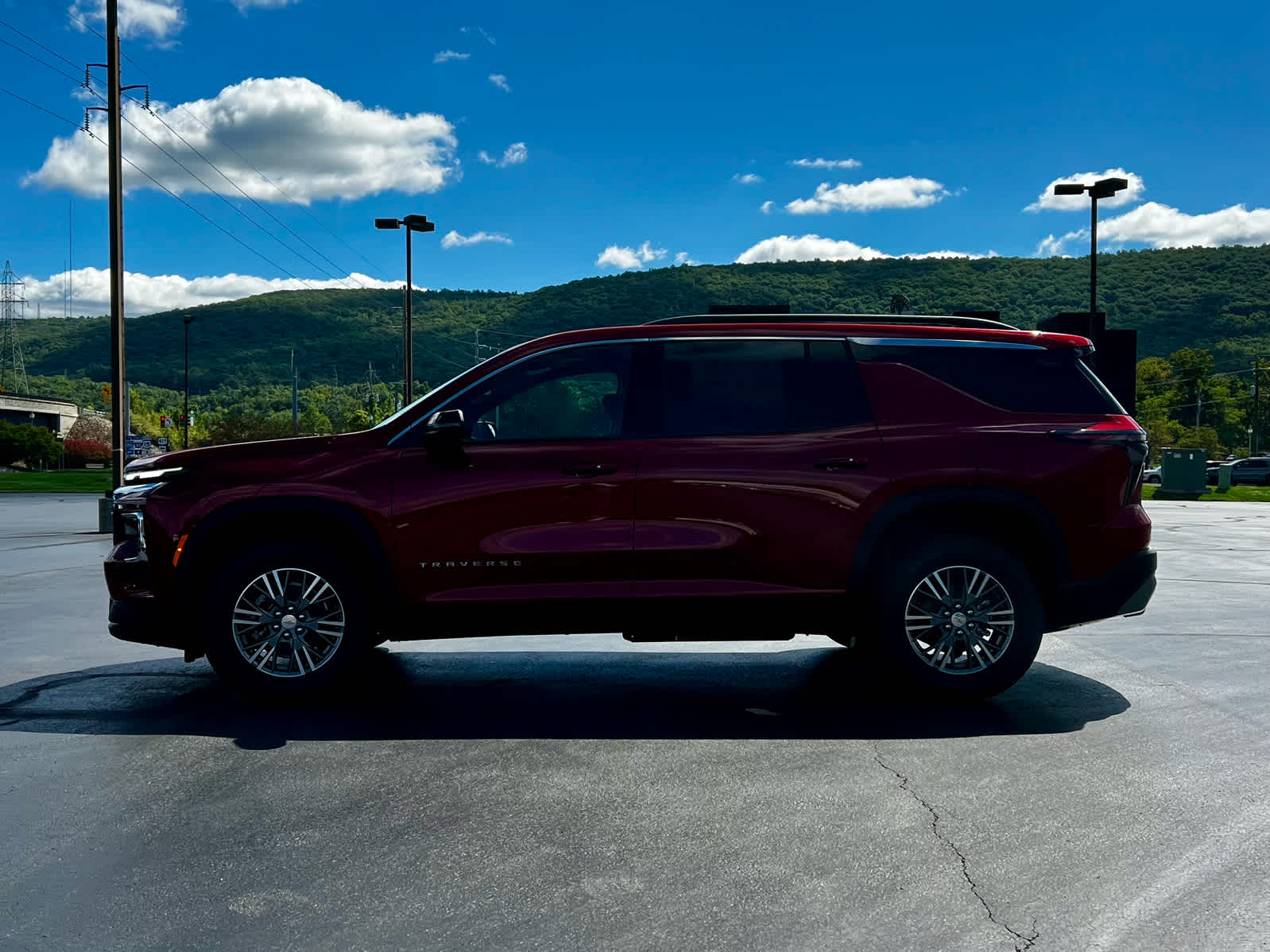 2027 Chevrolet Traverse LT