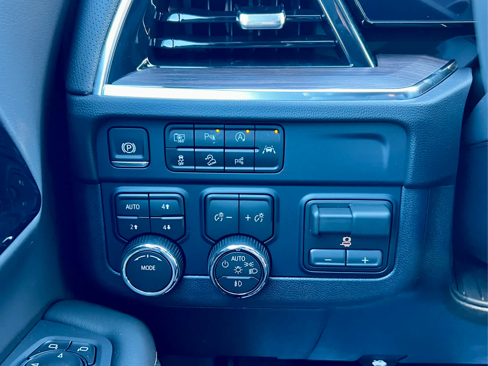 2027 Chevrolet Tahoe Premier