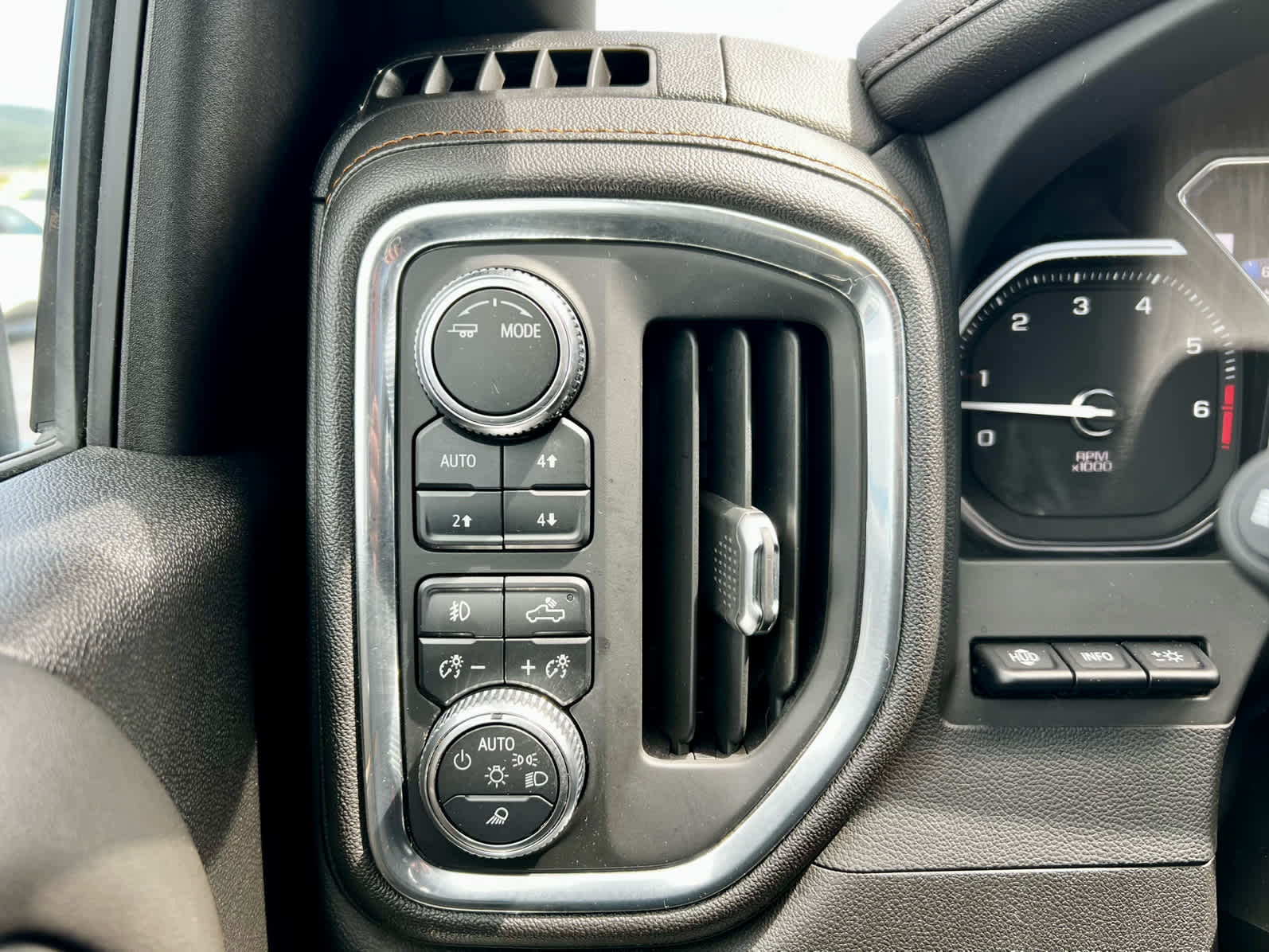 2023 GMC Sierra 2500 HD AT4