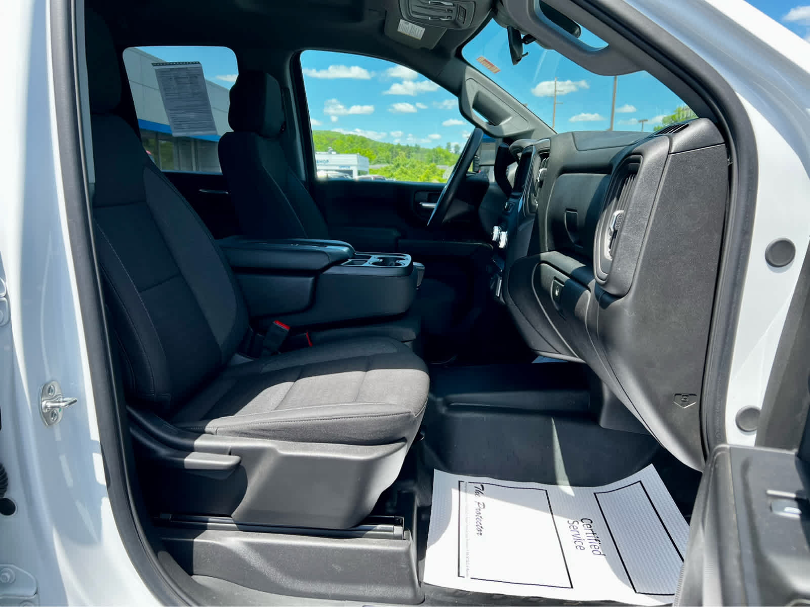 2025 GMC Sierra 2500 HD Pro