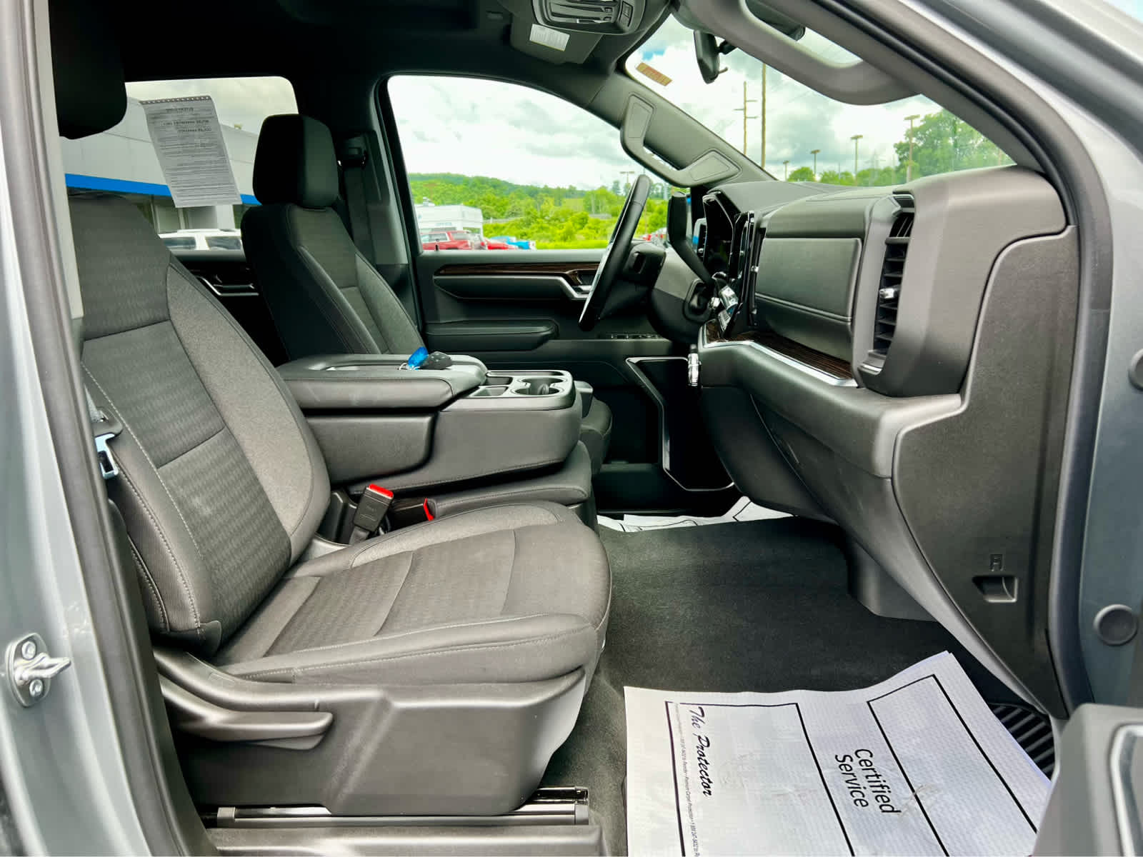 2025 GMC Sierra 1500 SLE