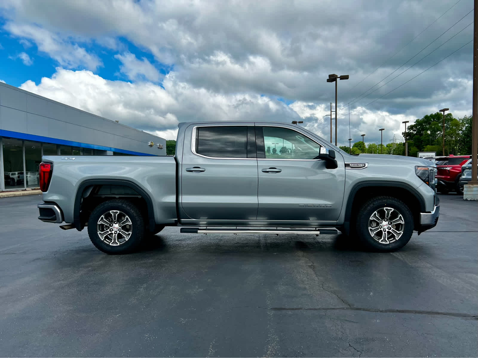 2025 GMC Sierra 1500 SLE