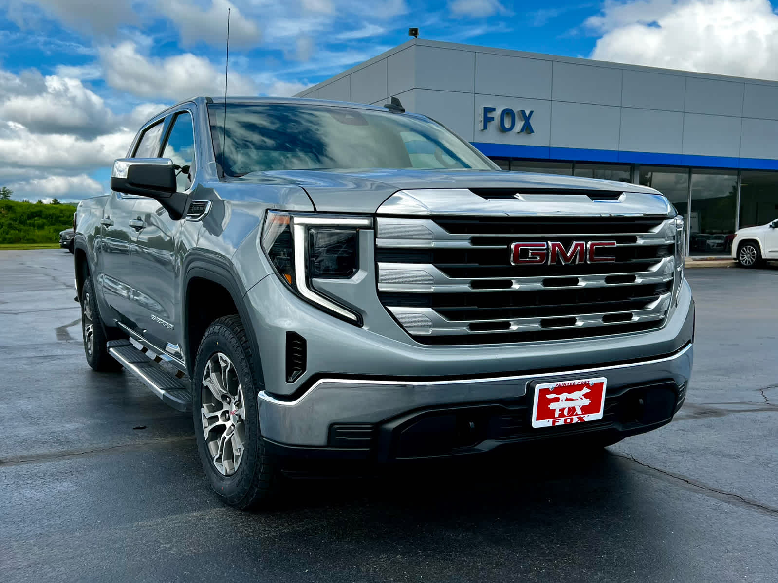 2025 GMC Sierra 1500 SLE