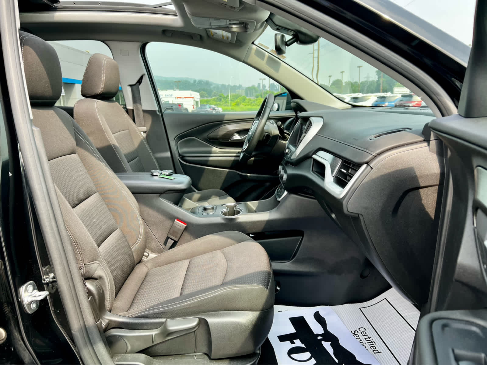 2024 GMC Terrain SLE