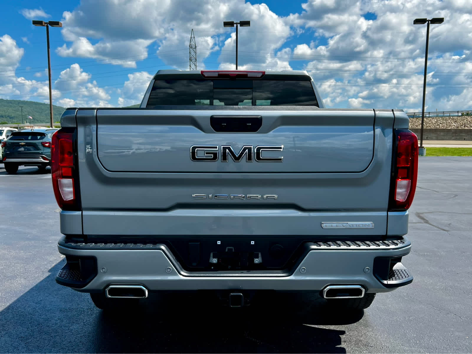 2024 GMC Sierra 1500 Elevation