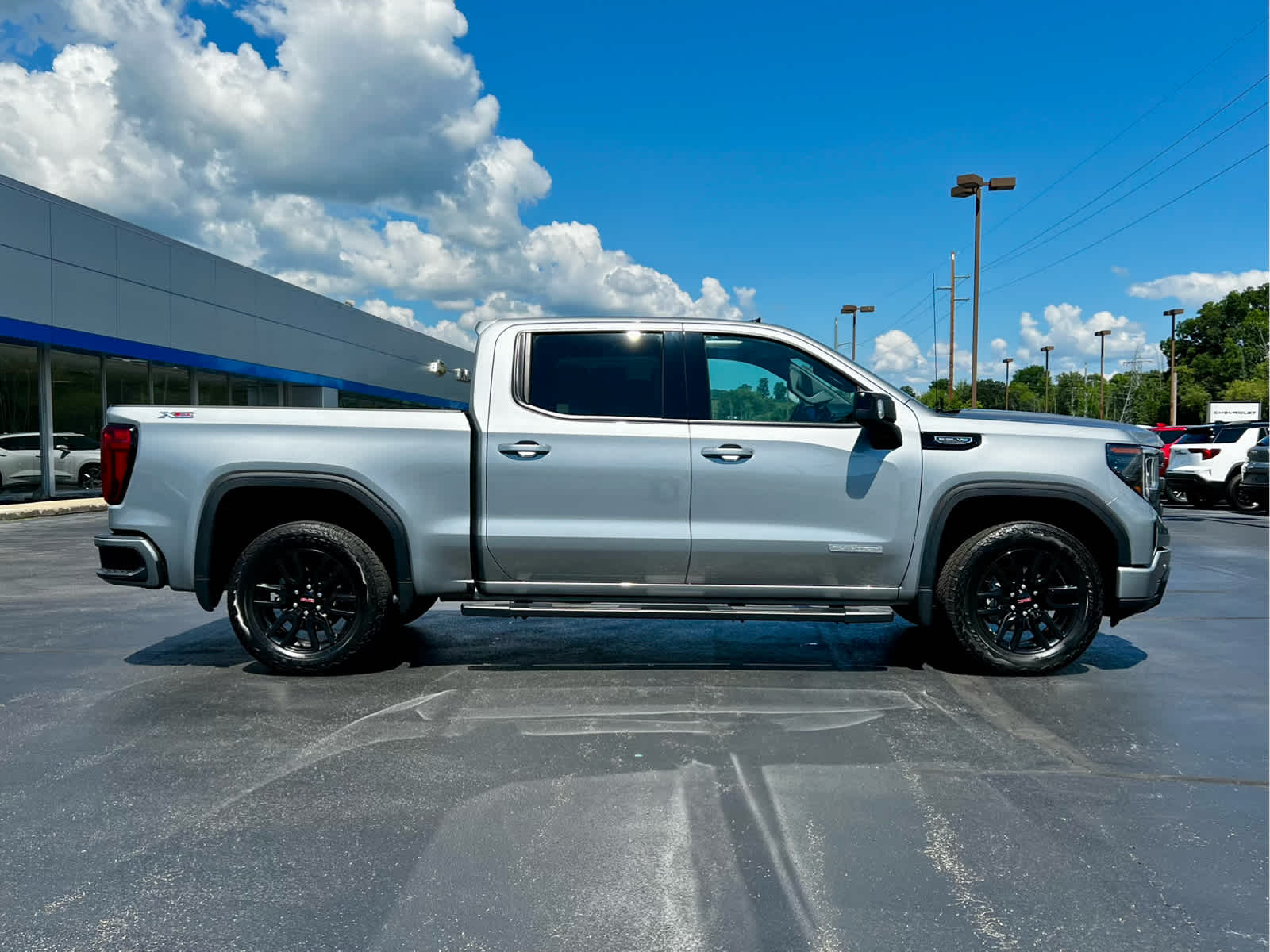 2024 GMC Sierra 1500 Elevation