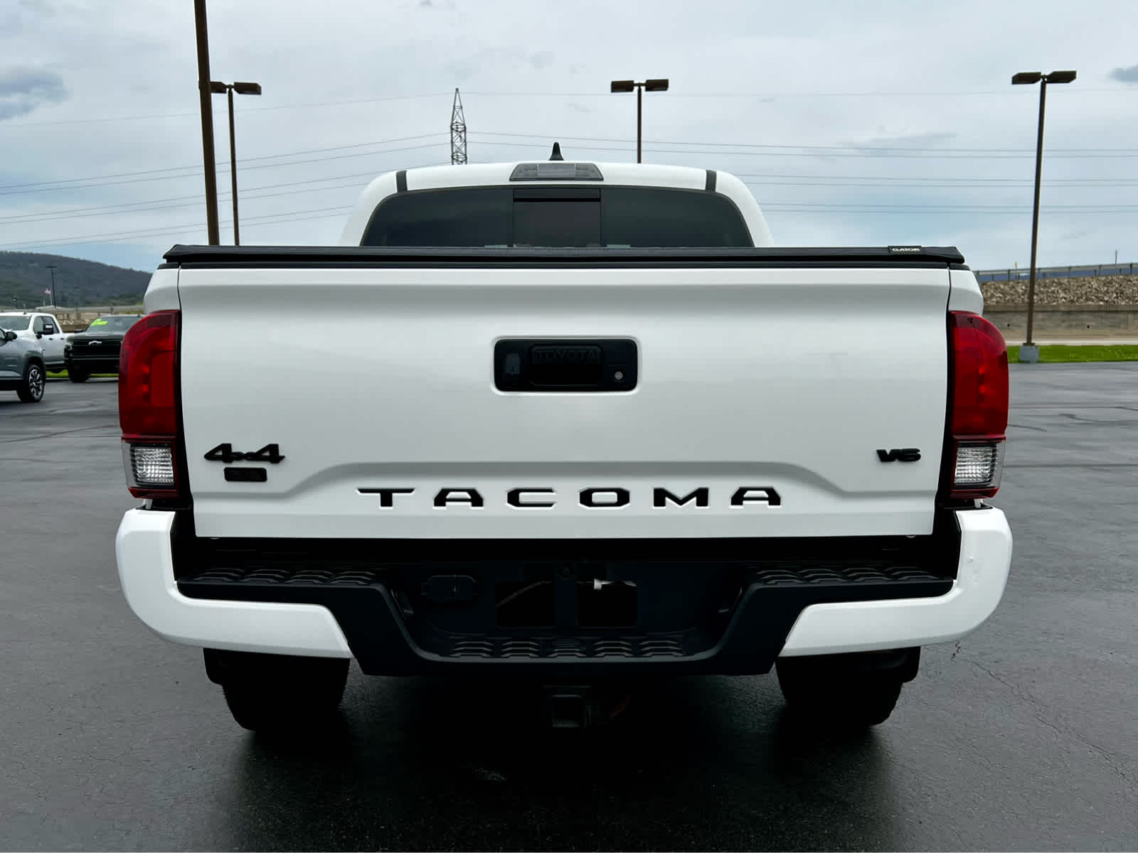 2022 Toyota Tacoma 4WD SR