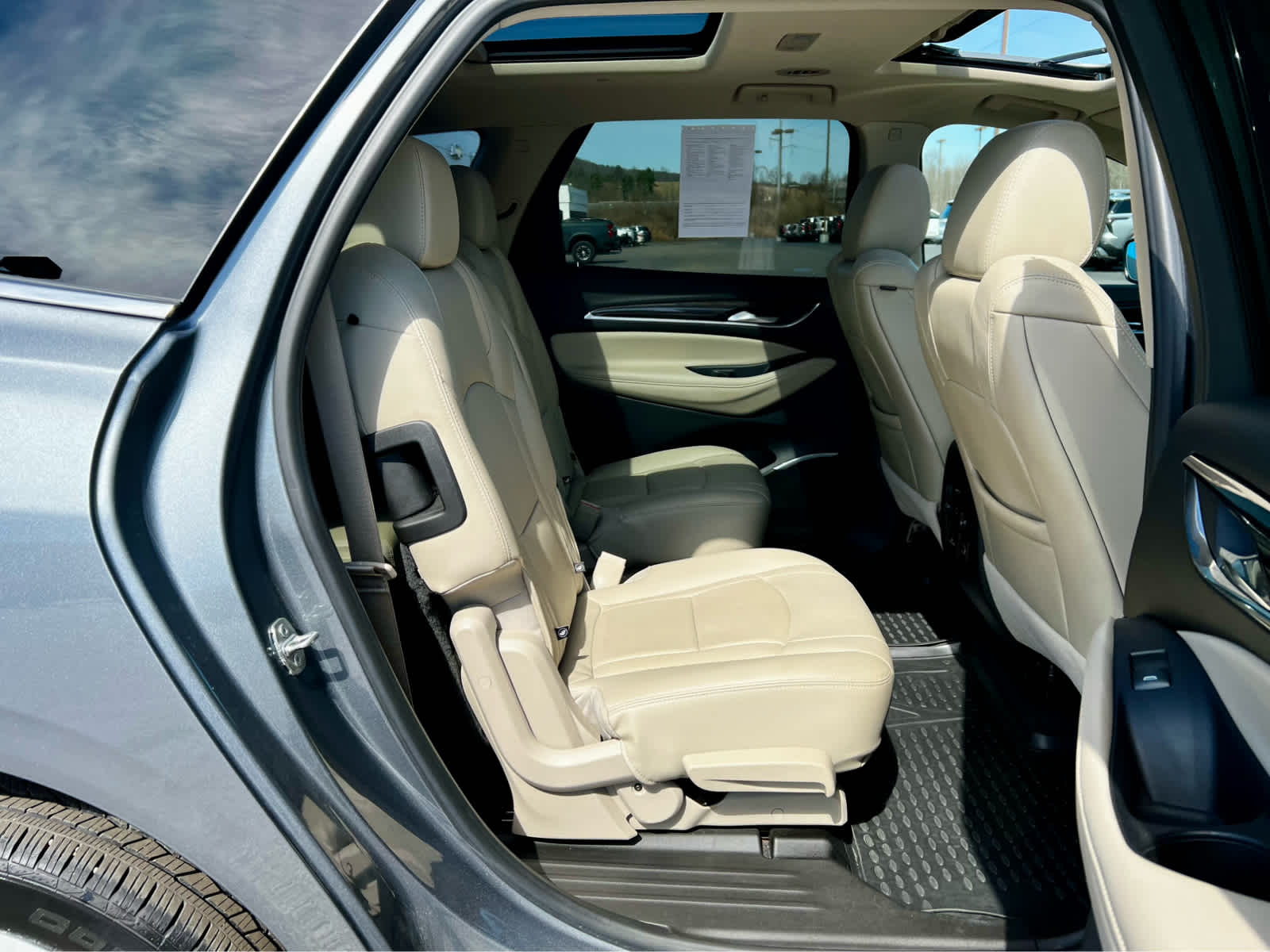 2021 Buick Enclave Essence