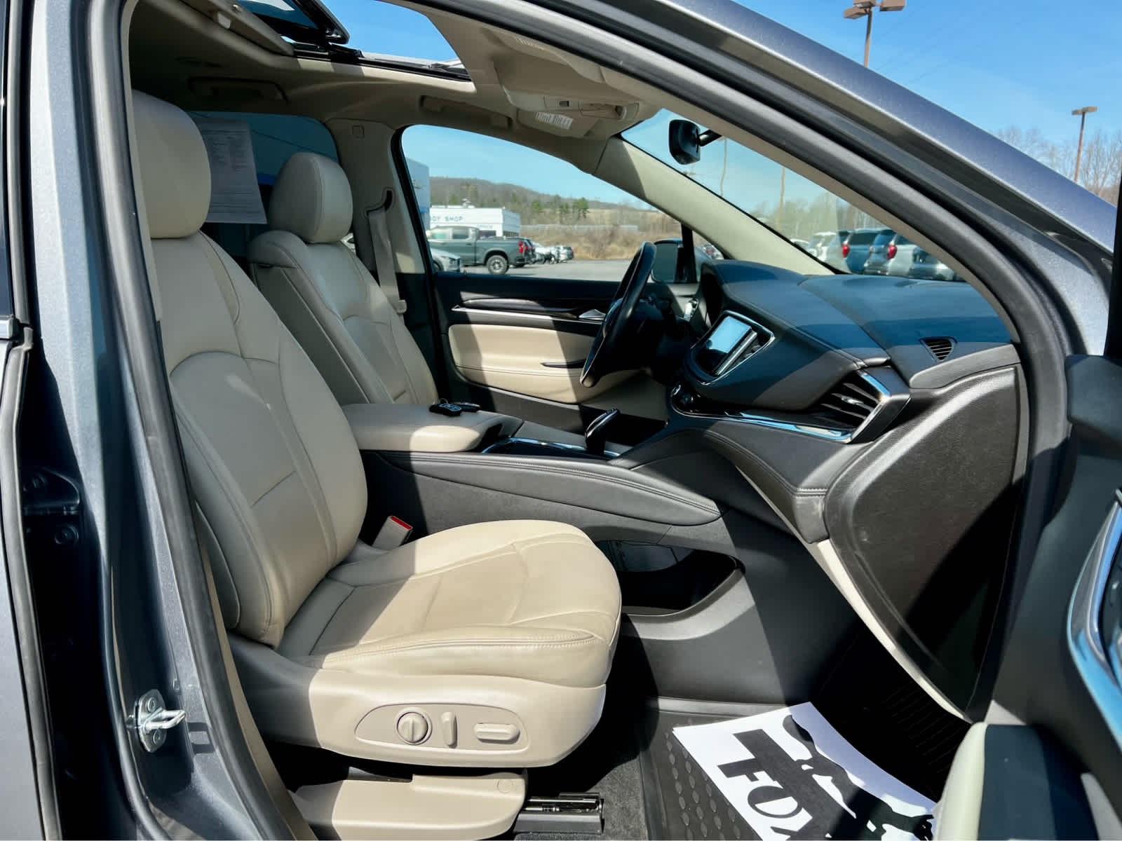 2021 Buick Enclave Essence