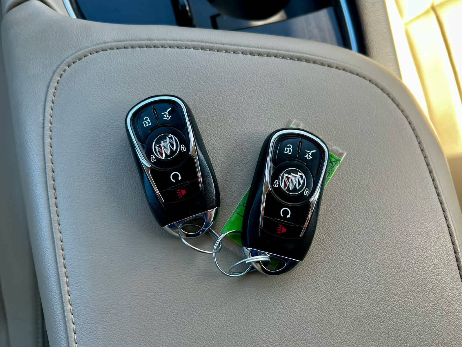 2021 Buick Enclave Essence