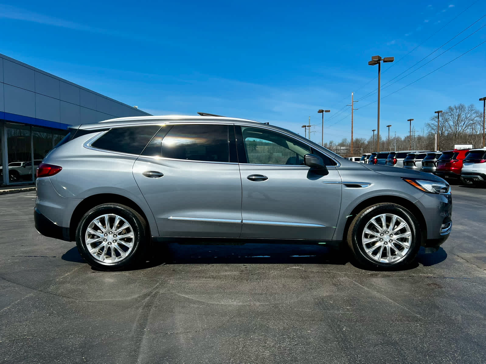 2021 Buick Enclave Essence