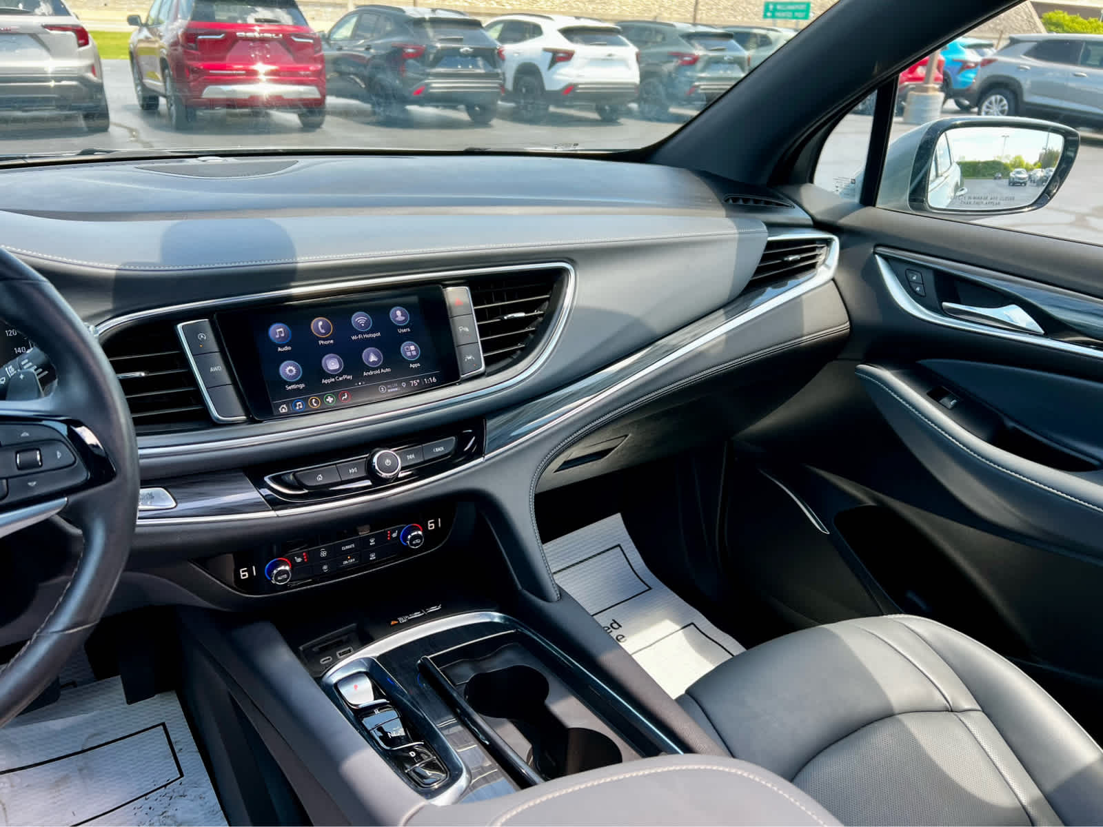 2023 Buick Enclave Essence