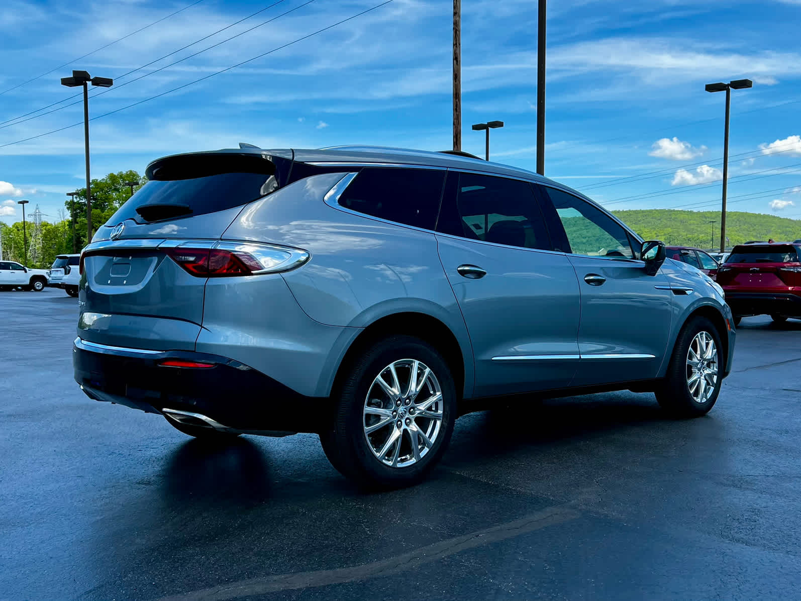 2023 Buick Enclave Essence