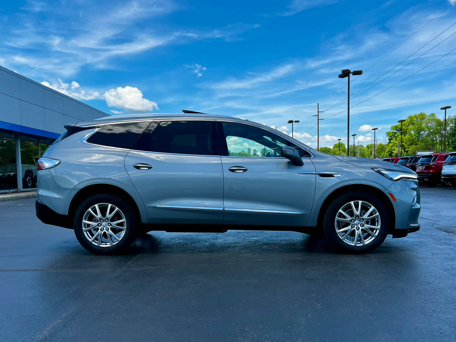 2023 Buick Enclave Essence