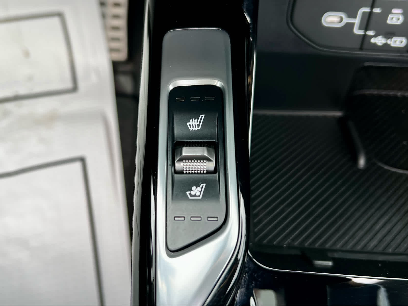 2025 Kia Sorento X-Line SX