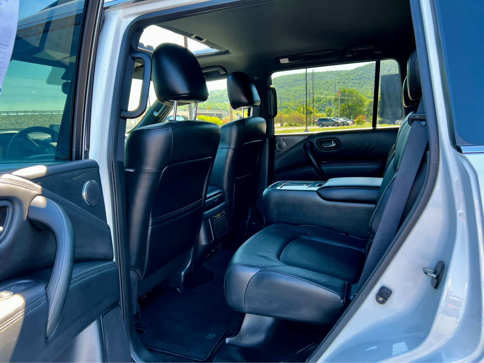 2022 Nissan Armada SL