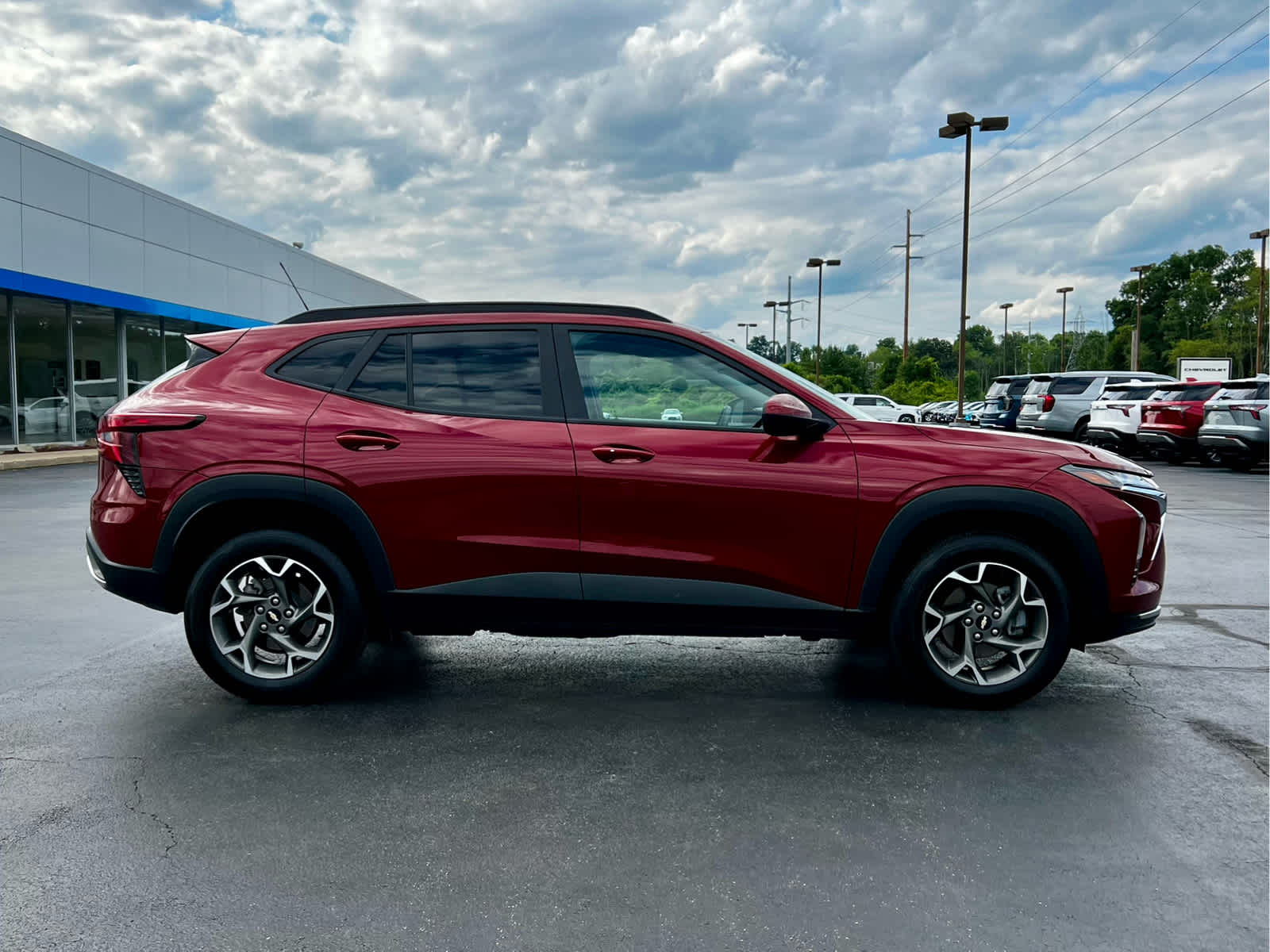 2025 Chevrolet Trax LT